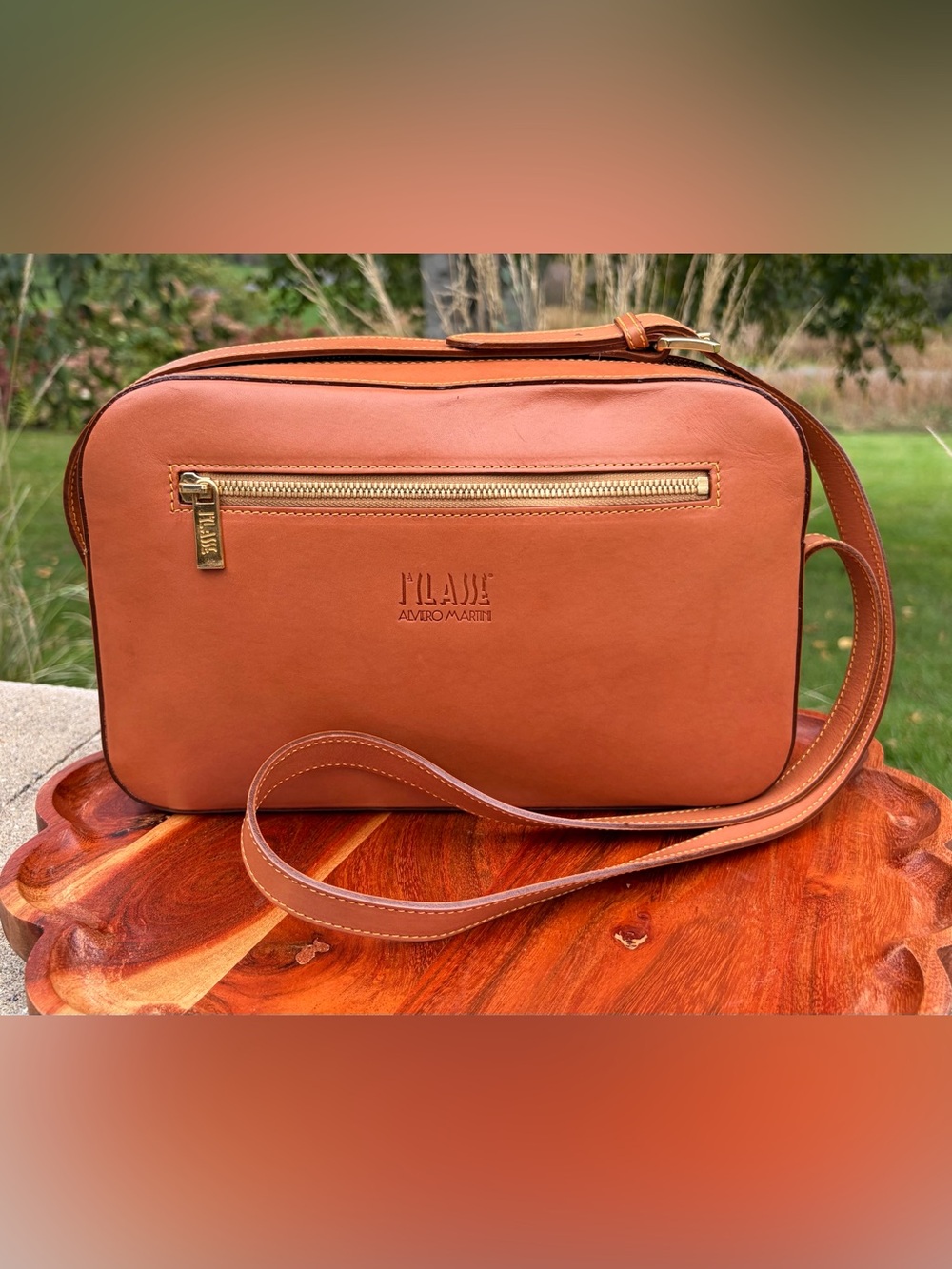 Vintage Alviero Martini 1a Classe Leather Camera Crossbody Italy Unused